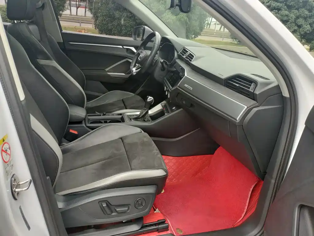 Audi Q3 — миниатюра 13