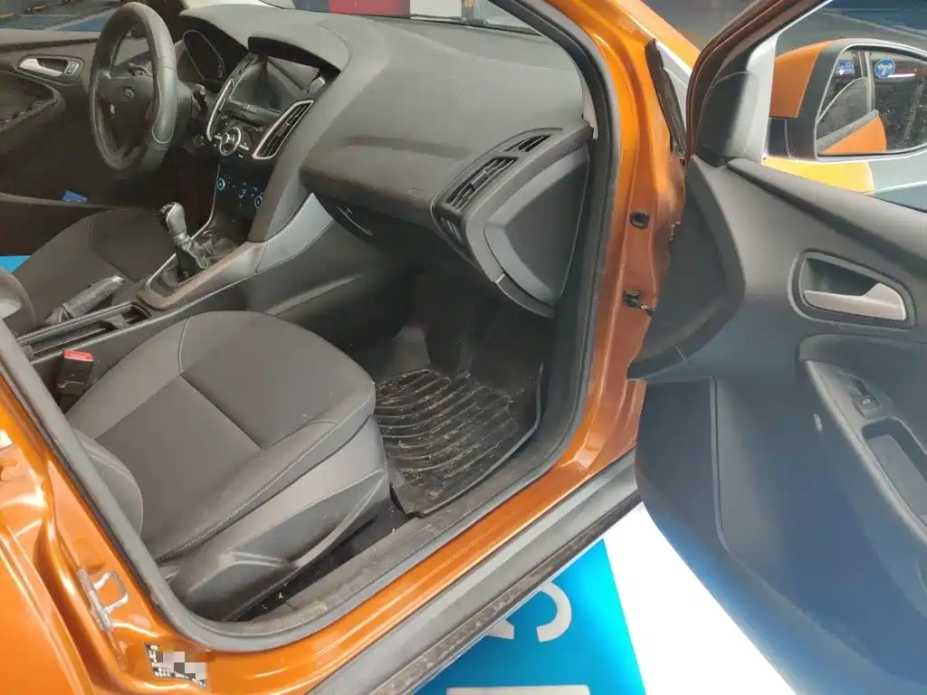 Ford Focus — миниатюра 20