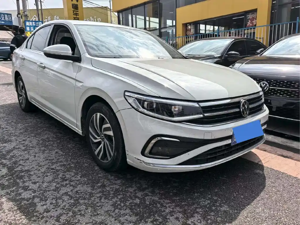 Volkswagen Bora 2023
