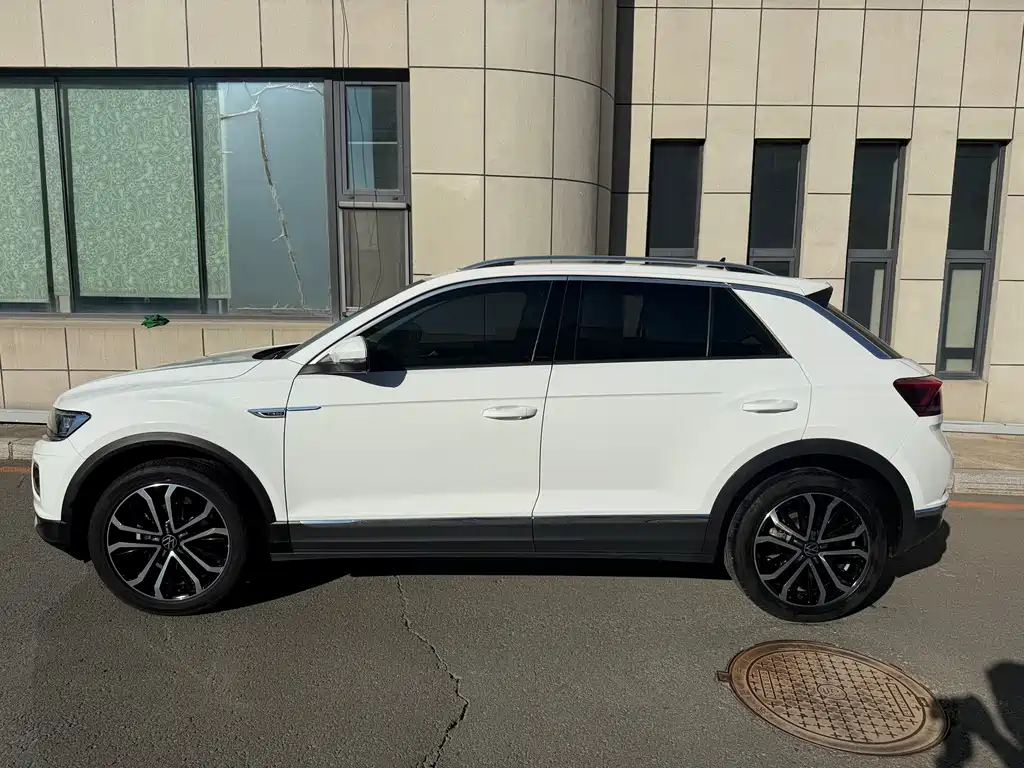 Volkswagen T-Roc — миниатюра 16