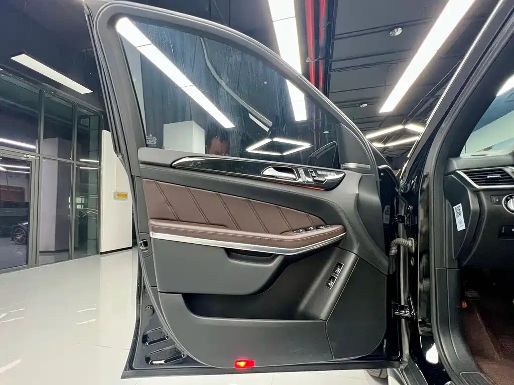 Mercedes-Benz GL-Class AMG — миниатюра 13