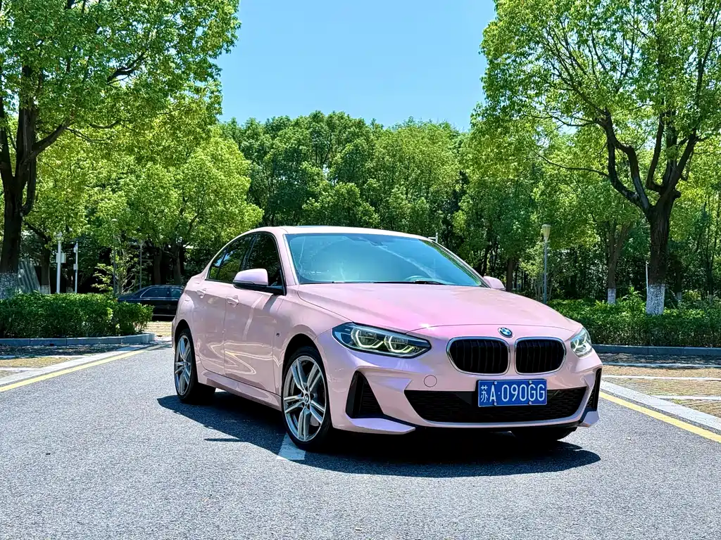 BMW  1 SERIES
