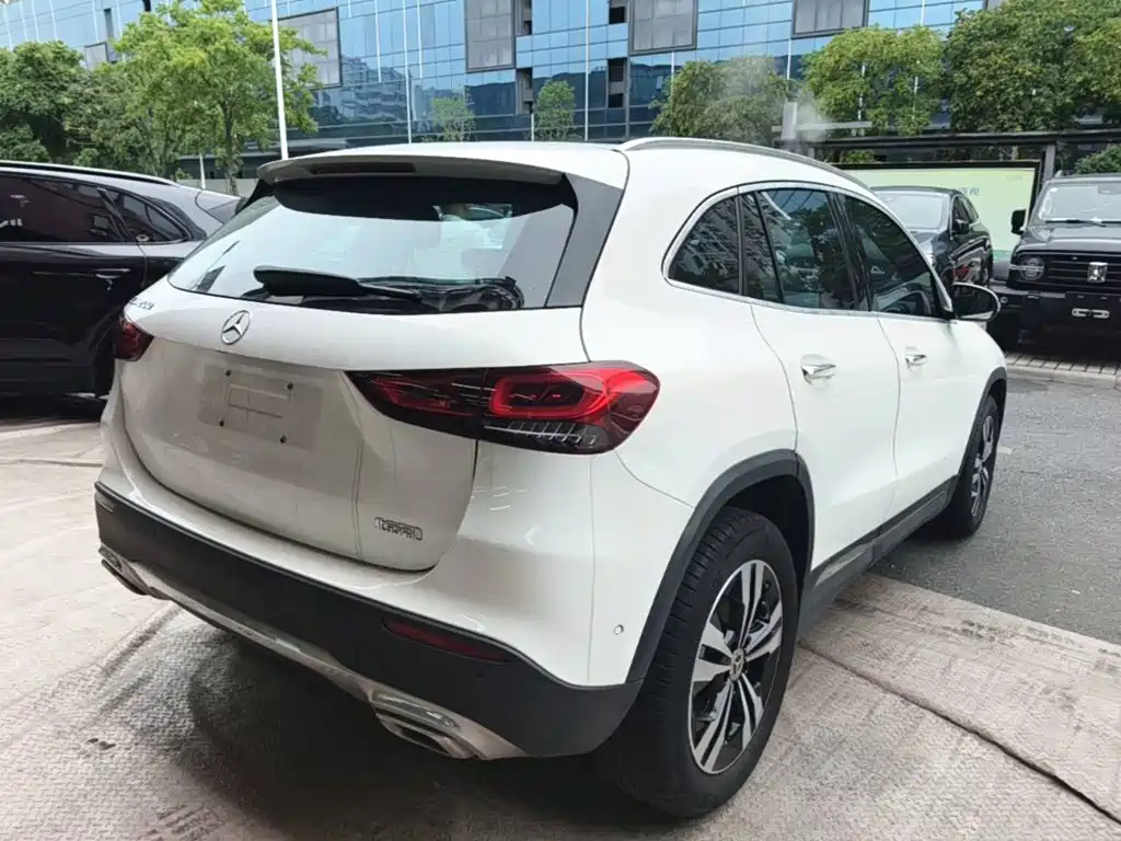 Mercedes-Benz GLA — миниатюра 7