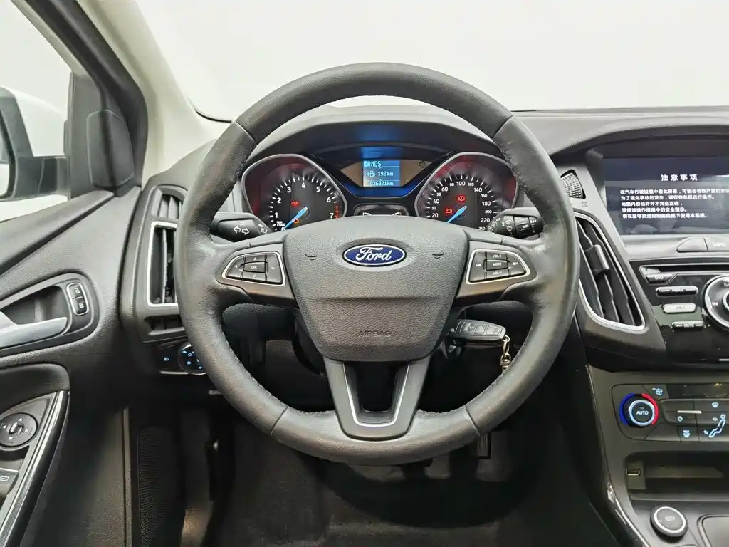 Ford Focus — миниатюра 11