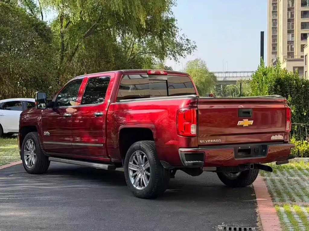 Chevrolet Silverado 2017 6.2L HighCountry
