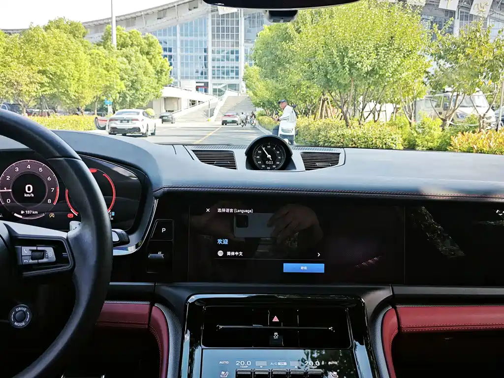 Porsche Panamera — миниатюра 12