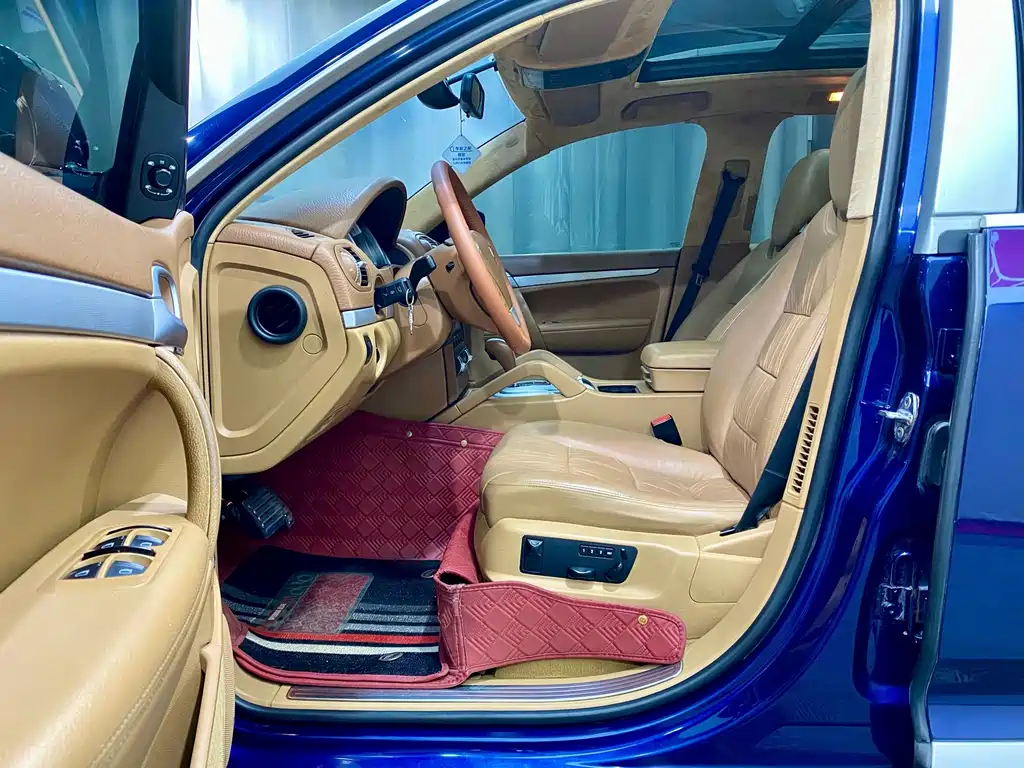 Porsche Cayenne — миниатюра 8