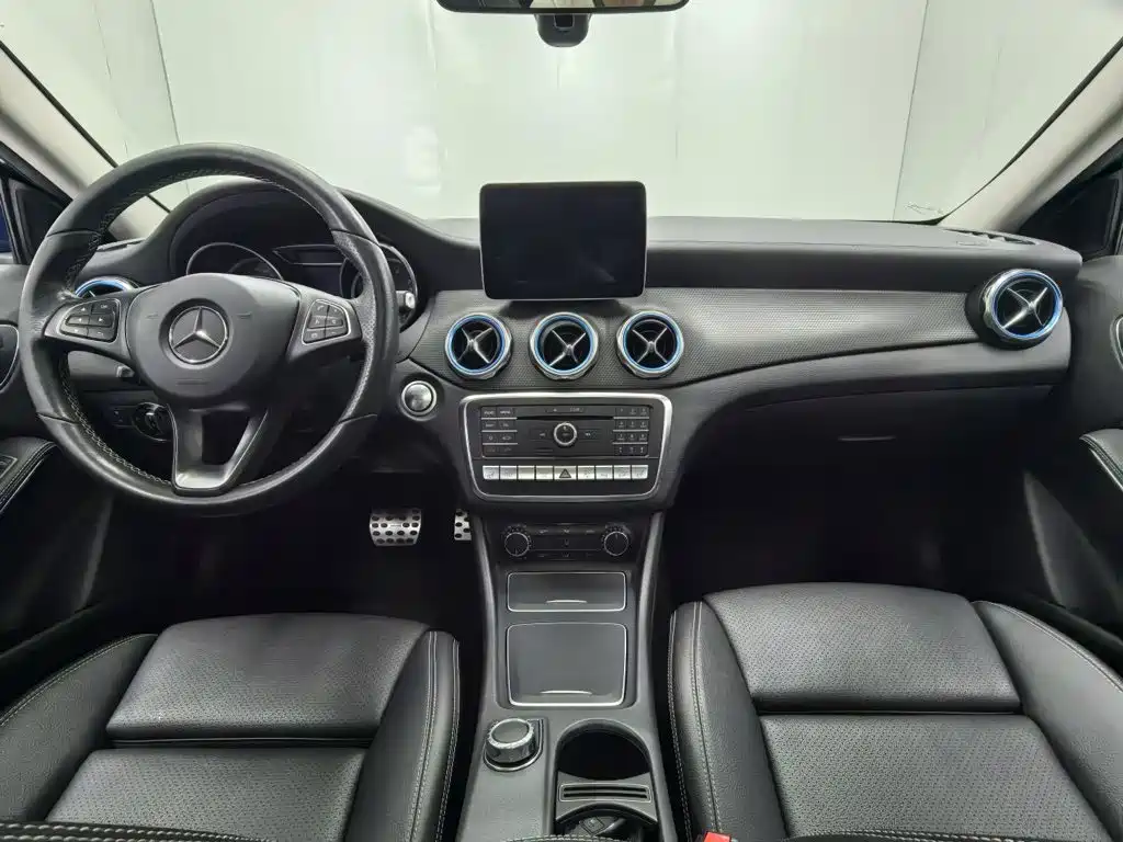 Mercedes-Benz GLA — миниатюра 14