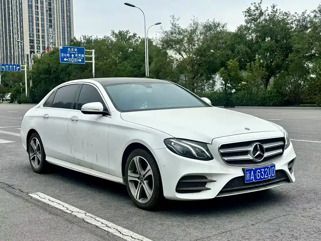 Mercedes-Benz E-Class — миниатюра 3