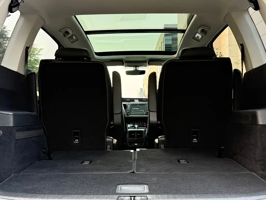 Volkswagen Touran — миниатюра 6