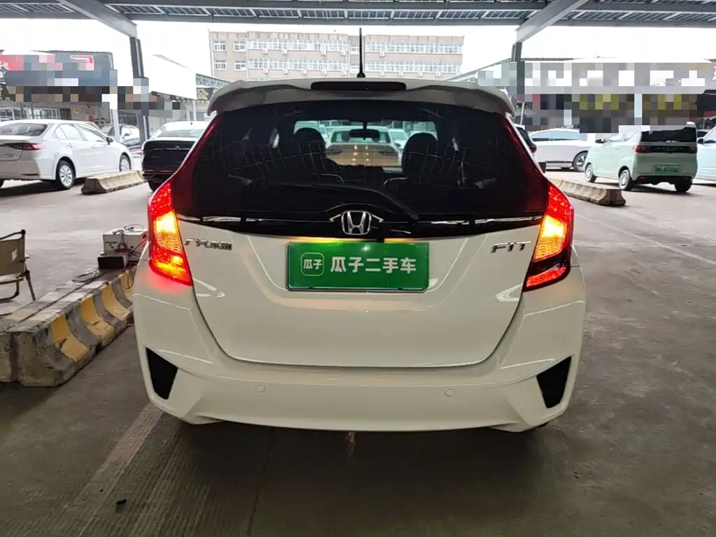 Honda Fit — миниатюра 6