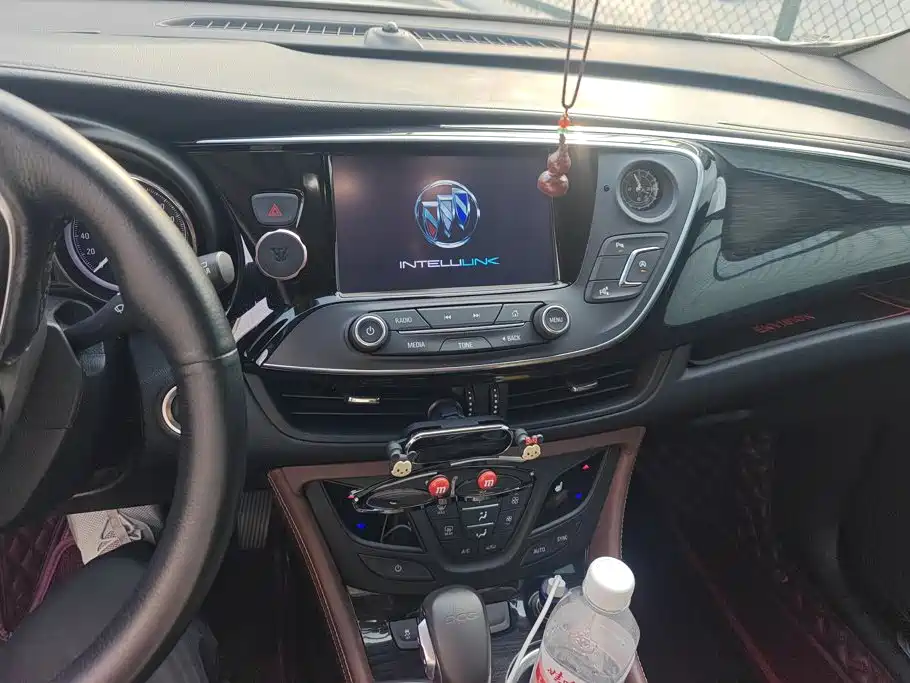 Buick Envision Plus — миниатюра 13