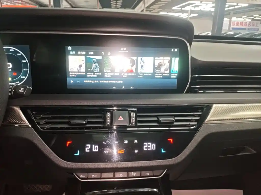 Hongqi Hongqi HS5 — миниатюра 13