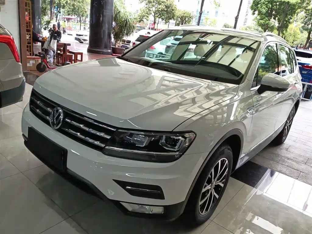 Volkswagen Tiguan L 2018