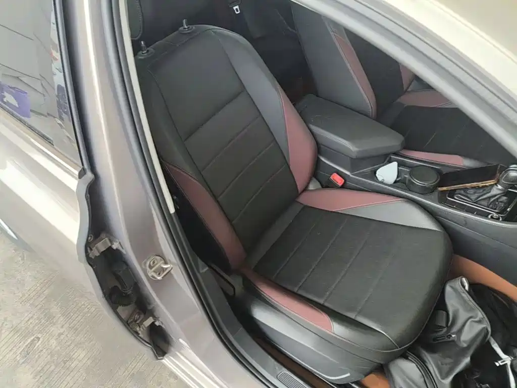 Volkswagen Bora — миниатюра 25