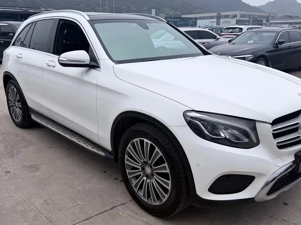 Mercedes-Benz GLC 2016 GLC 260 4MATIC