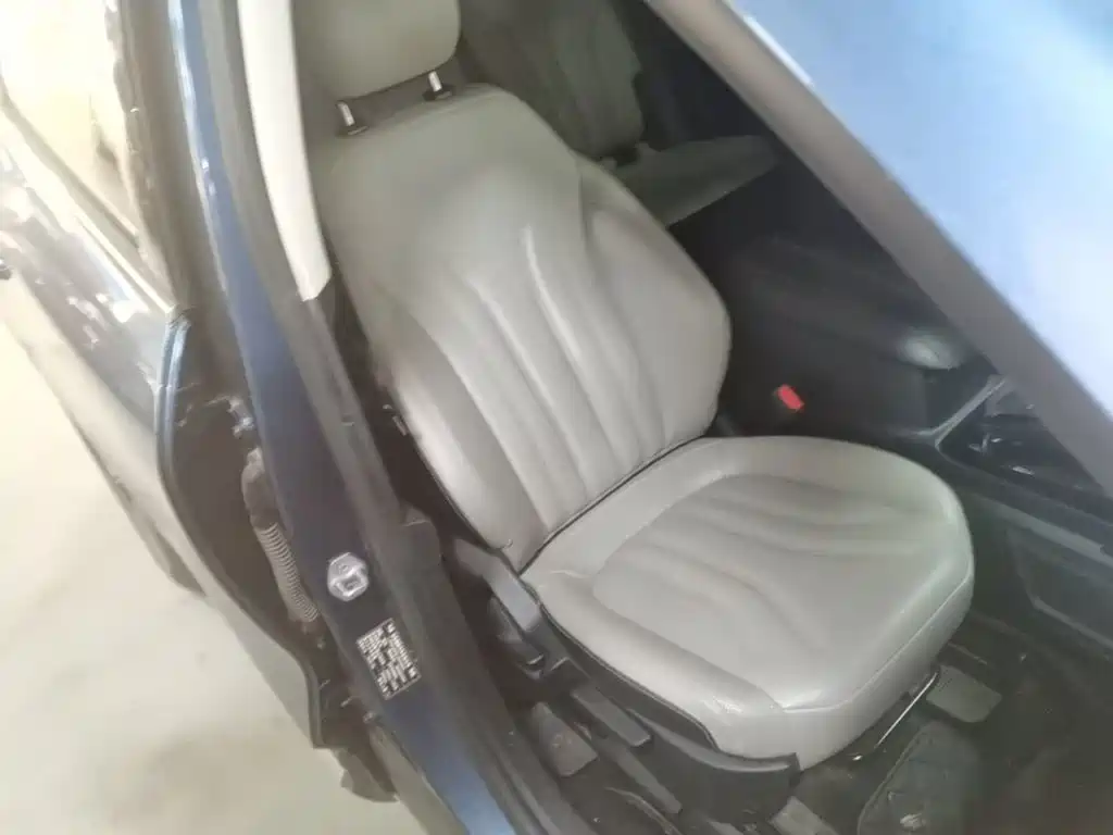 Ford Escape — миниатюра 12