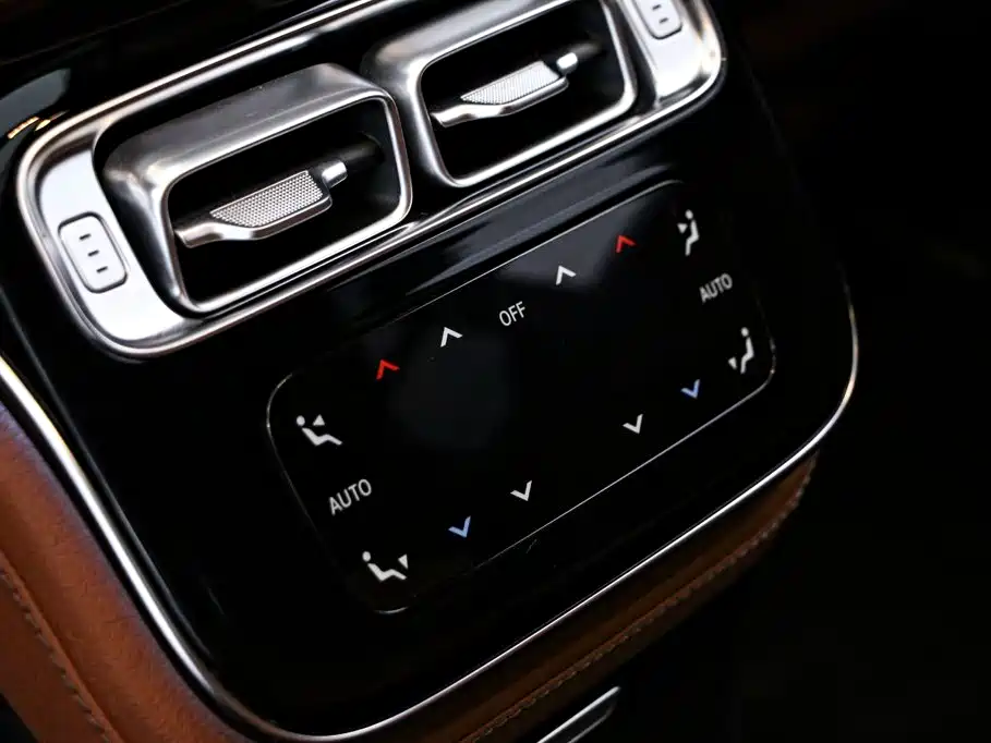 Mercedes-Benz S-Class — миниатюра 19