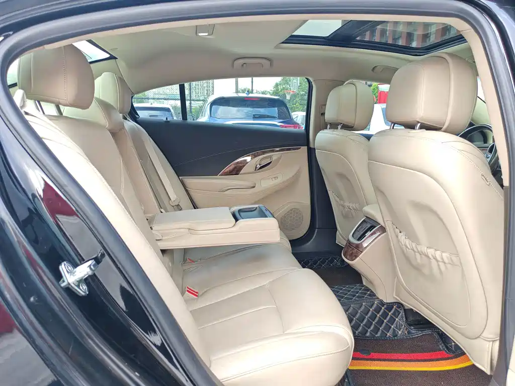 Buick LaCrosse — миниатюра 8