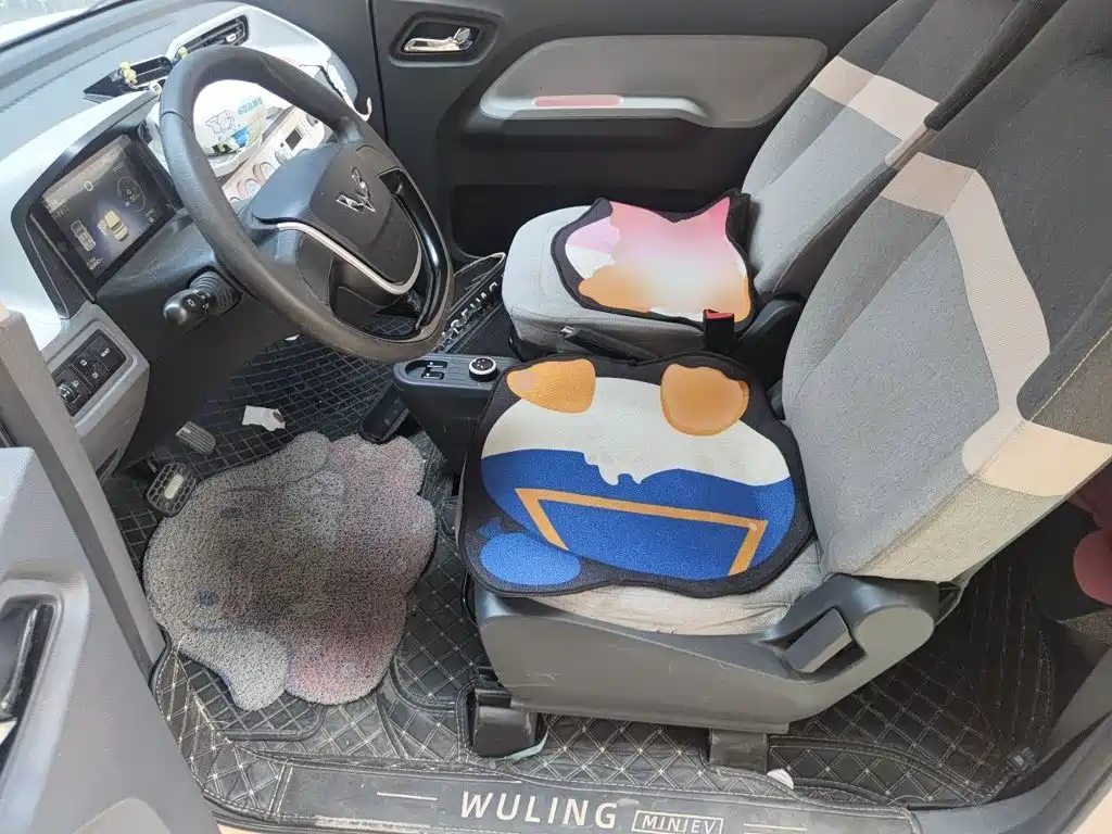 Wuling MINIEV — миниатюра 11