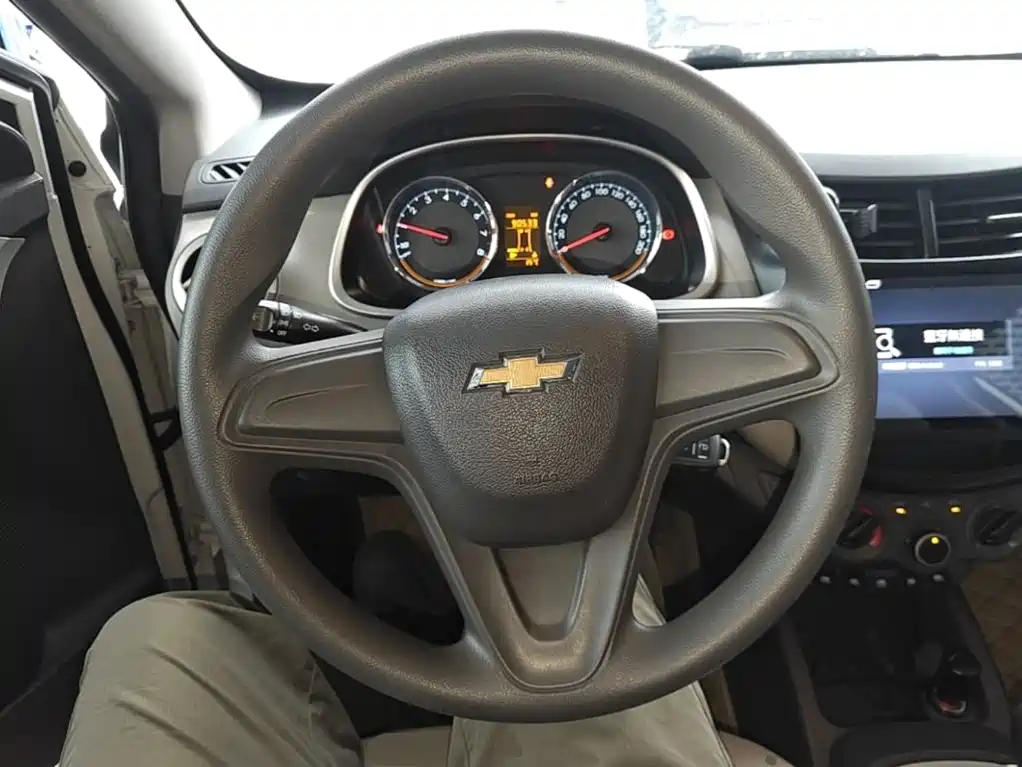 Chevrolet Sail — миниатюра 11