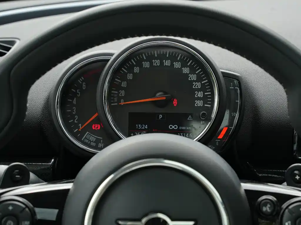 MINI Mini Clubman — миниатюра 27