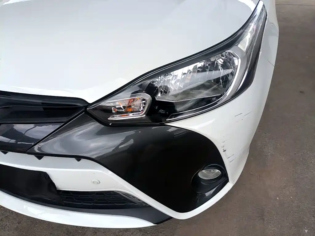 Toyota Yaris L — миниатюра 24