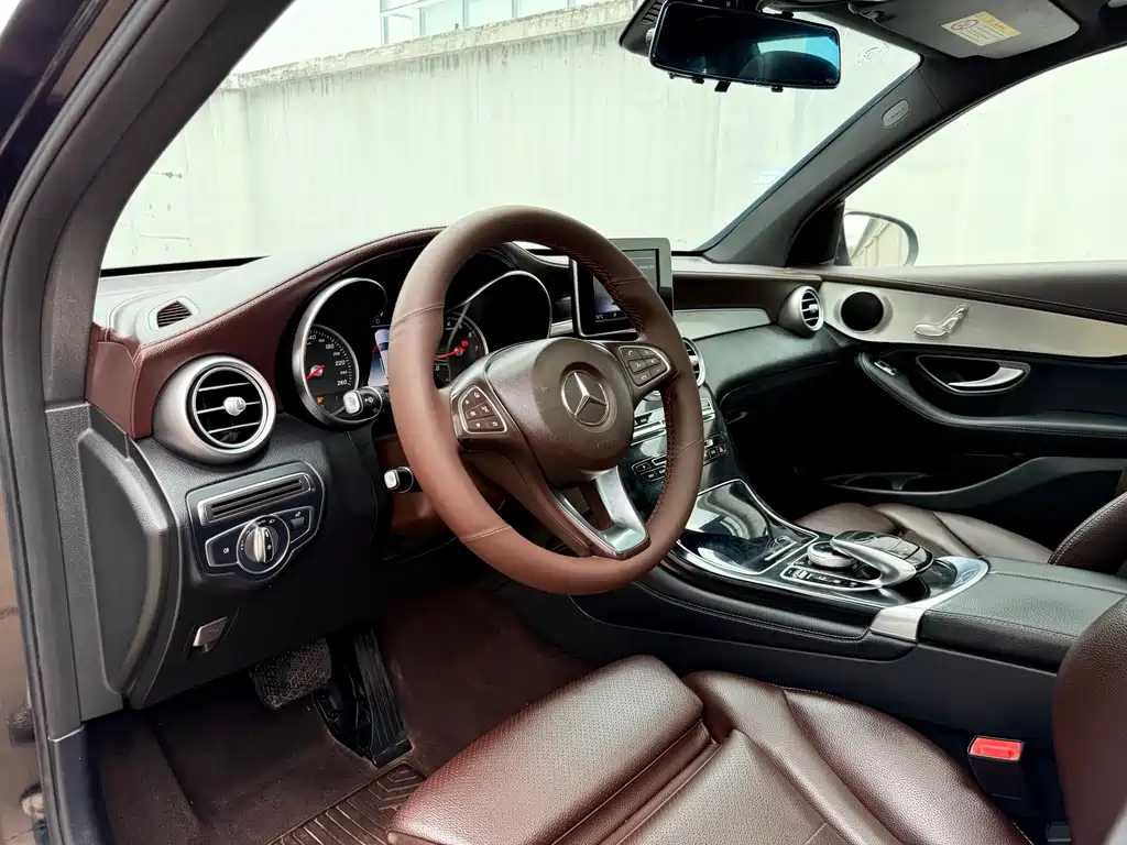 Mercedes-Benz GLC — миниатюра 14