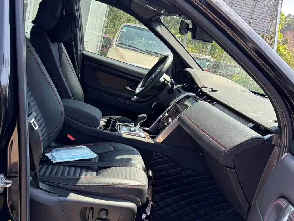Land Rover Discovery Sport Hybrid — миниатюра 7