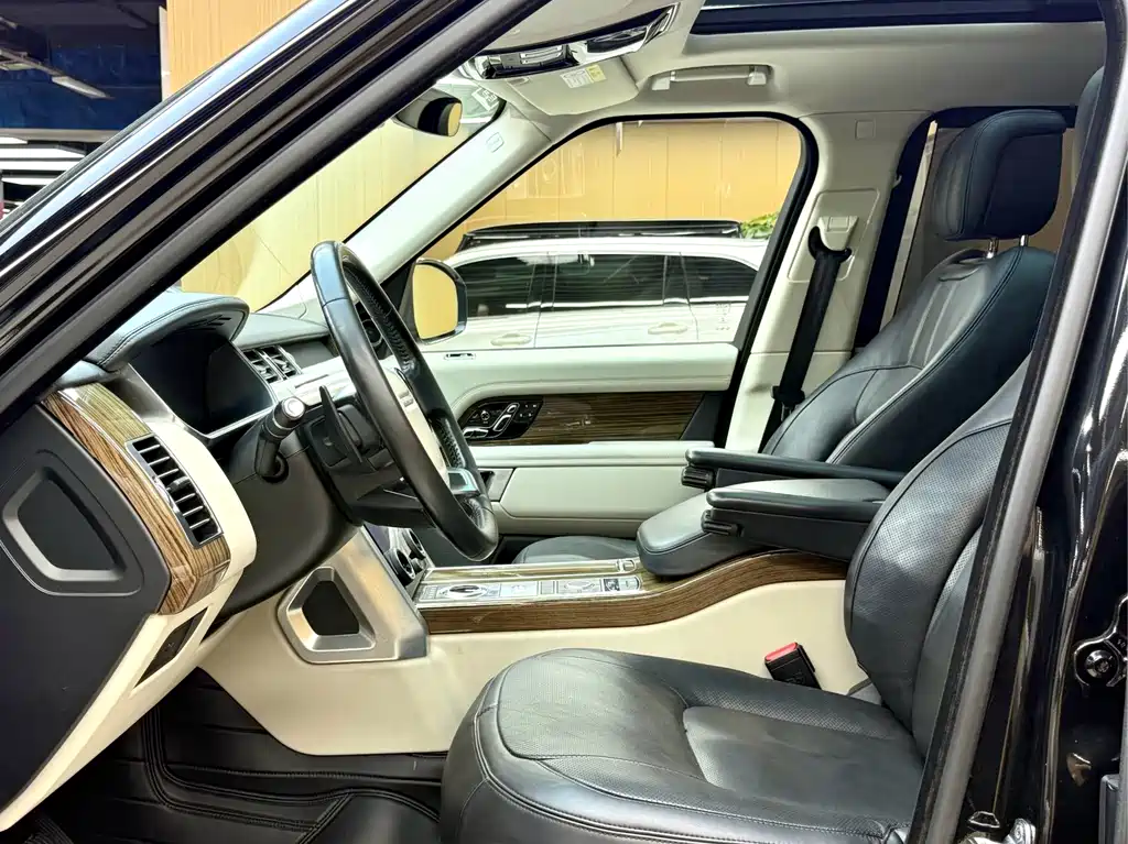 Land Rover Range Rover — миниатюра 9
