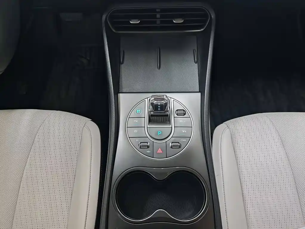 BYD Seal 05 DM-i — миниатюра 10