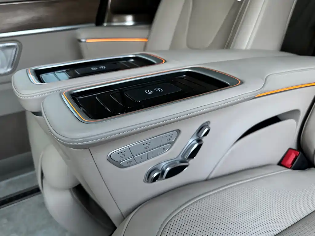 MERCEDES-BENZ V CLASS