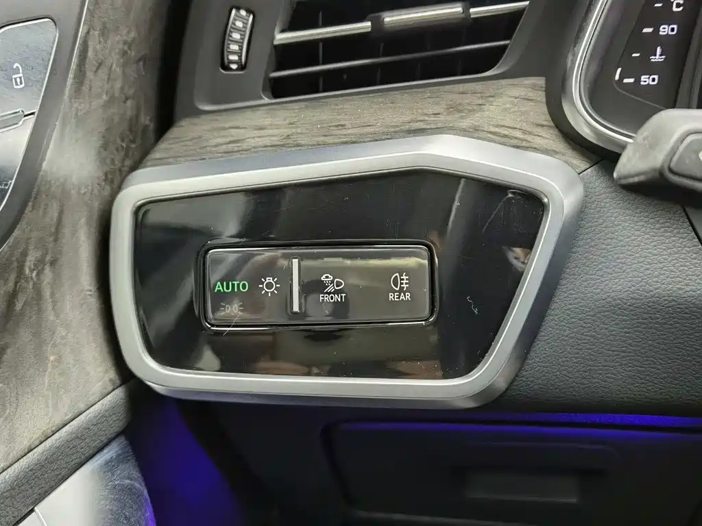 Audi A6L — миниатюра 21