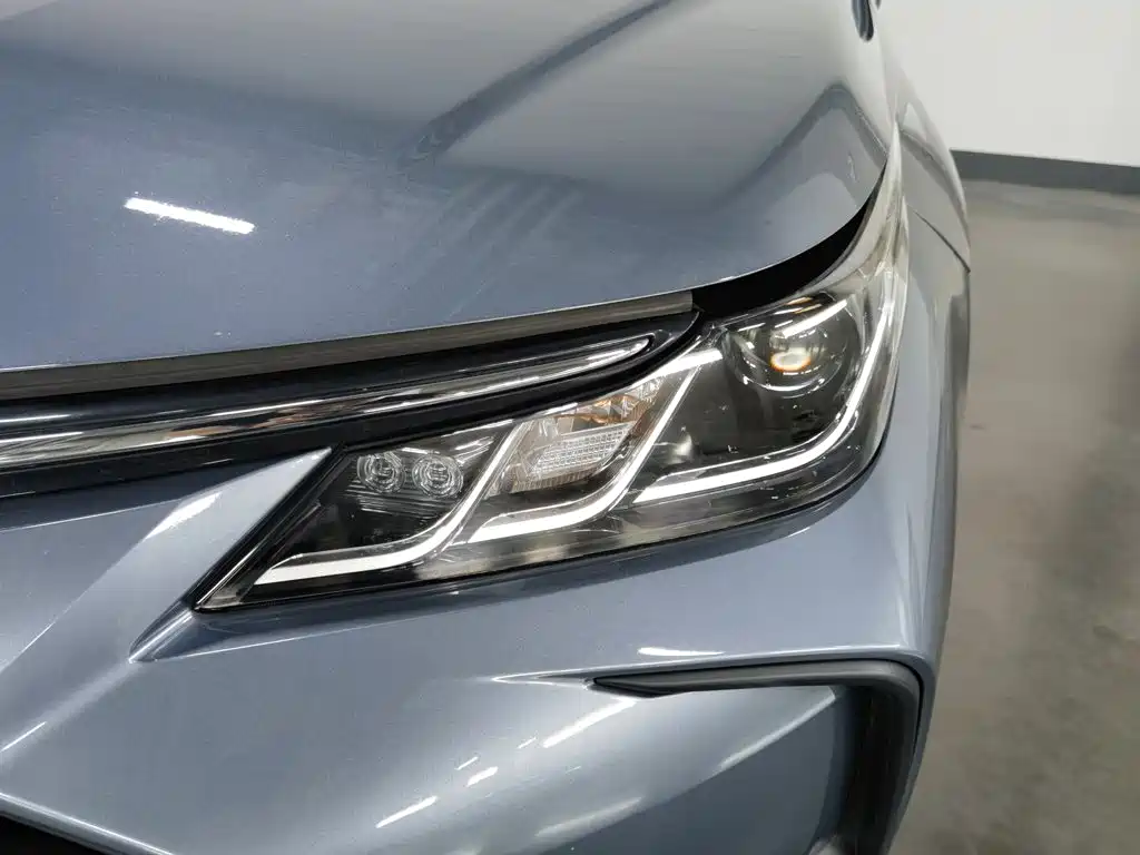 Toyota Corolla — миниатюра 7