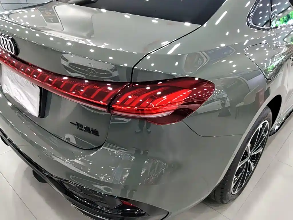 Audi Audi A5L — миниатюра 8