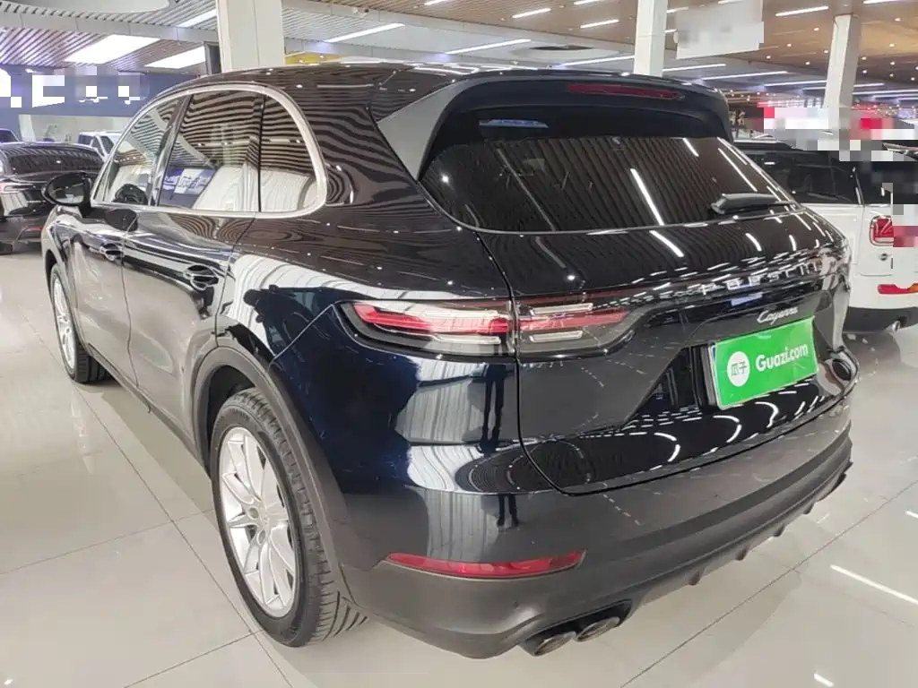 Porsche Cayenne — миниатюра 23