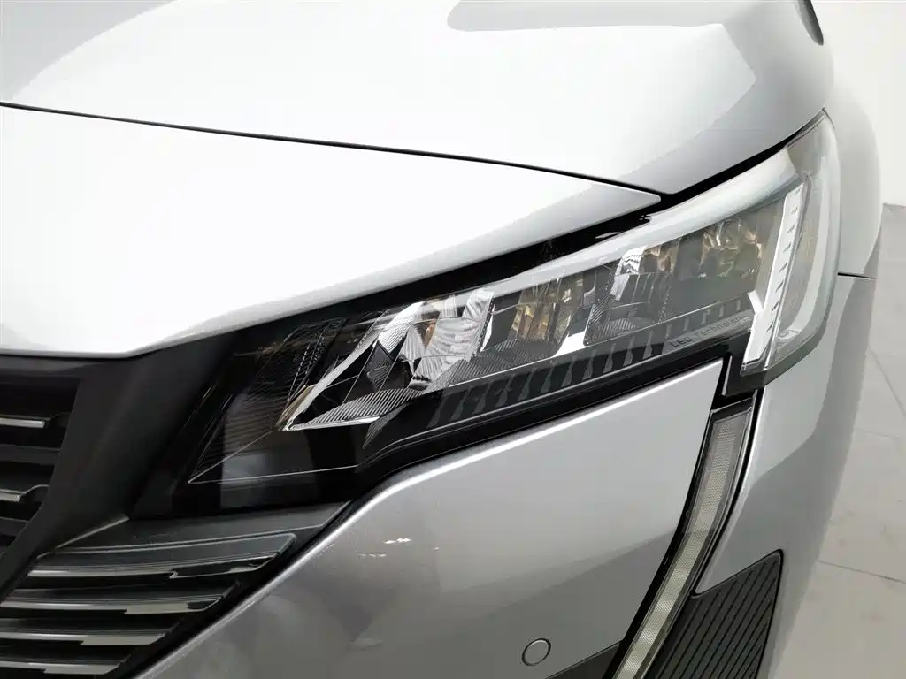 Peugeot 408 2022 1.6T