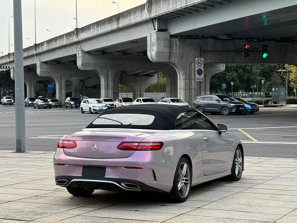 MERCEDES-BENZ E CLASS