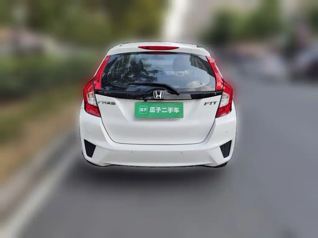 Honda Fit — миниатюра 7