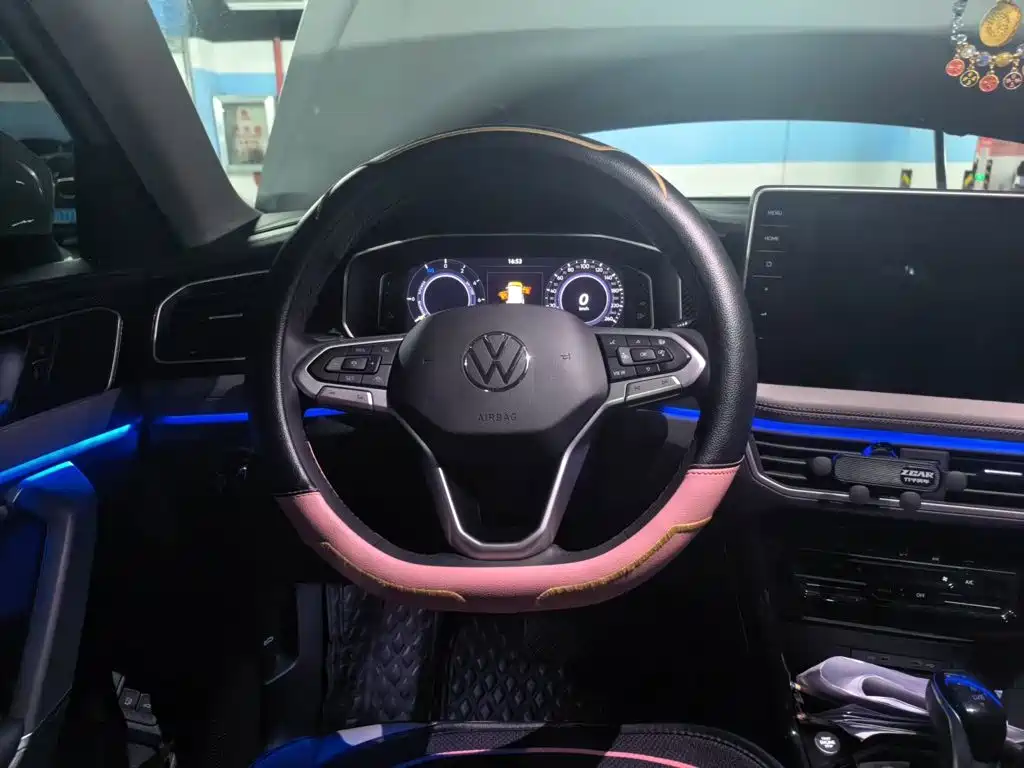 Volkswagen 探岳 GTE — миниатюра 11