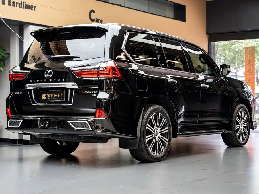 Lexus LX — миниатюра 4