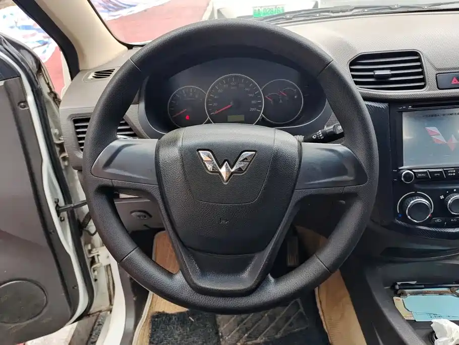 Wuling Hongguang — миниатюра 15