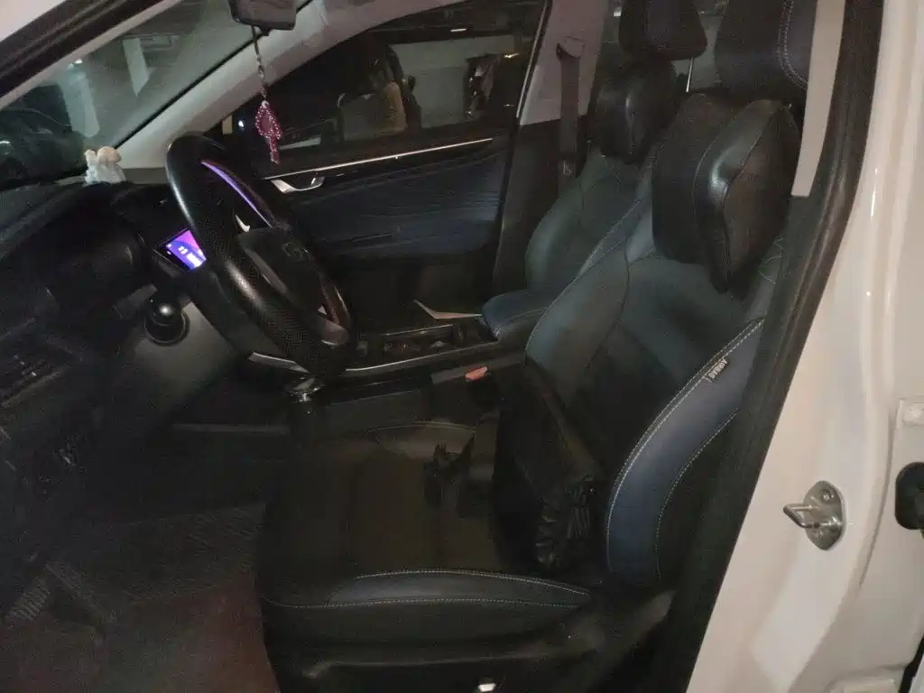 Geely Emgrand GL — миниатюра 11