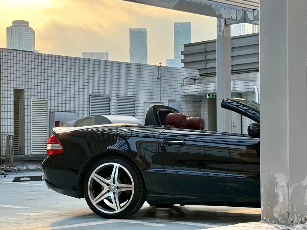 Mercedes-Benz SL-Class — миниатюра 9