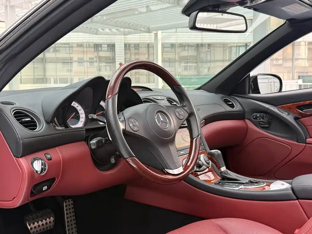 Mercedes-Benz SL-Class — миниатюра 10