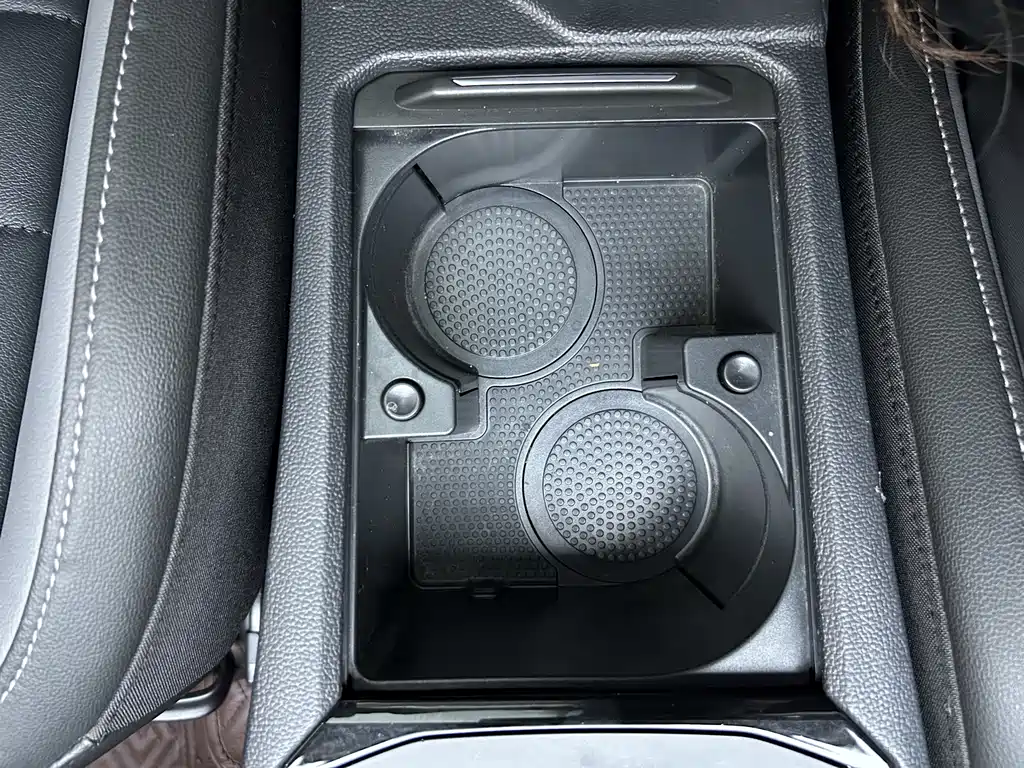 Volkswagen Sagitar — миниатюра 29