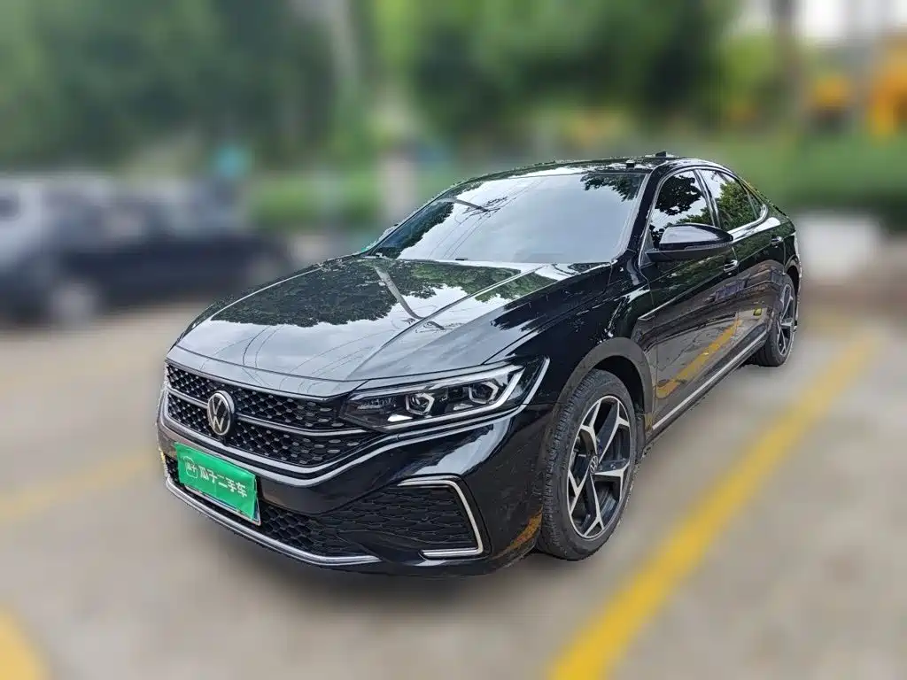 帕萨特 2024款 380TSI 星空豪华版 2024