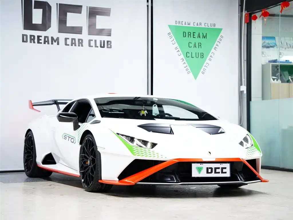 LAMBORGHINI HURACÁN