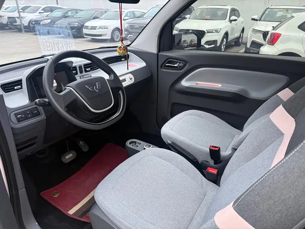 Wuling MINIEV — миниатюра 4