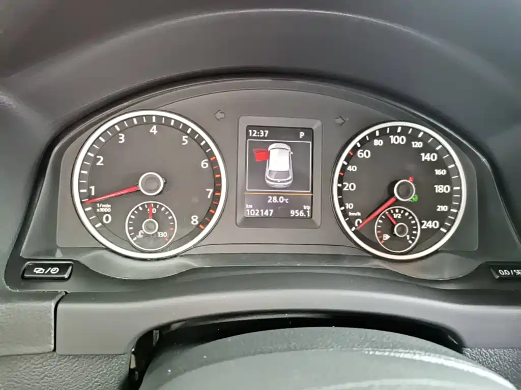 Volkswagen Tiguan — миниатюра 12